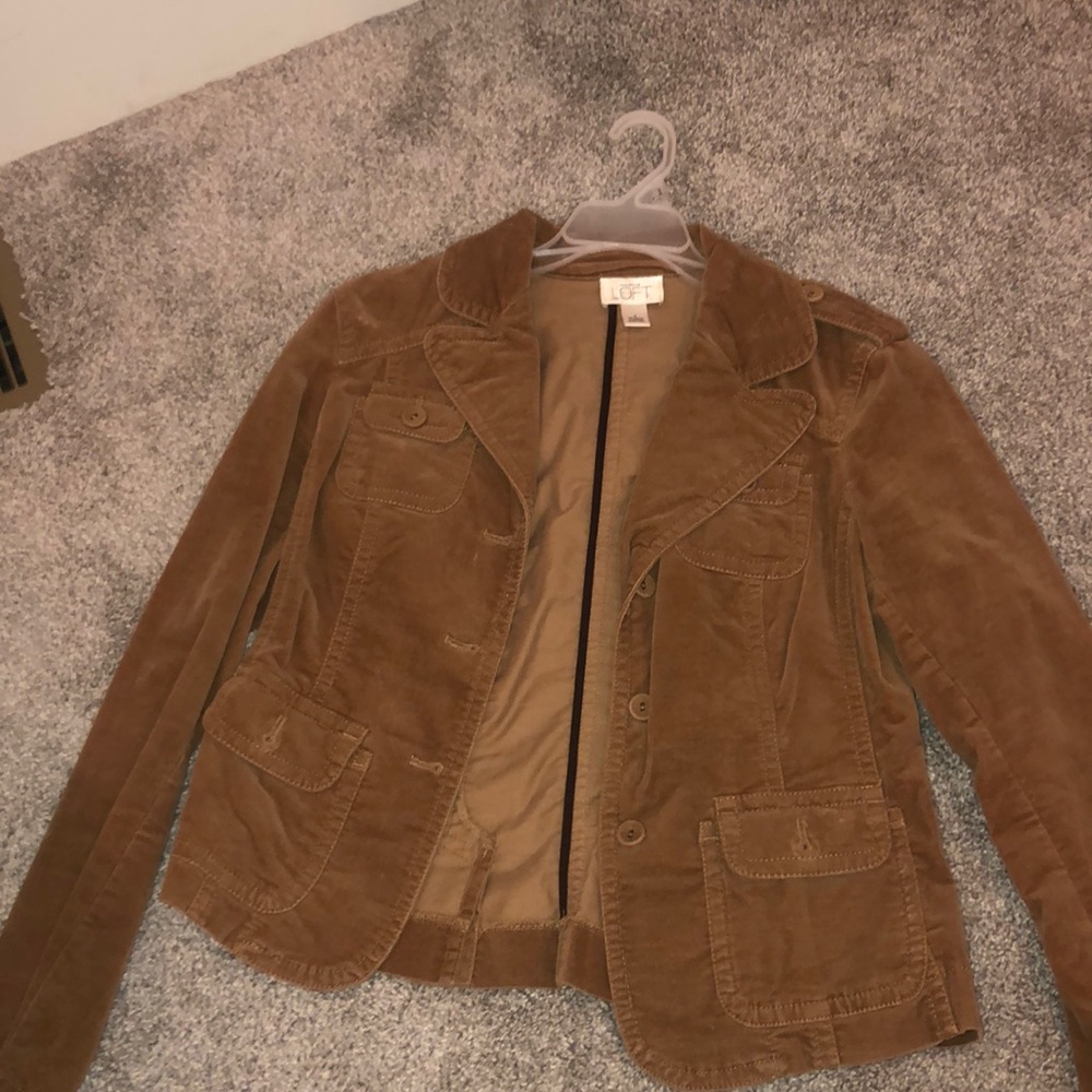 Brown coat